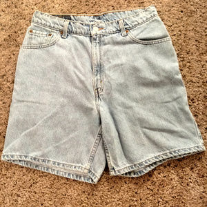 Levi Strauss womens blue jean shorts size 12 Reg